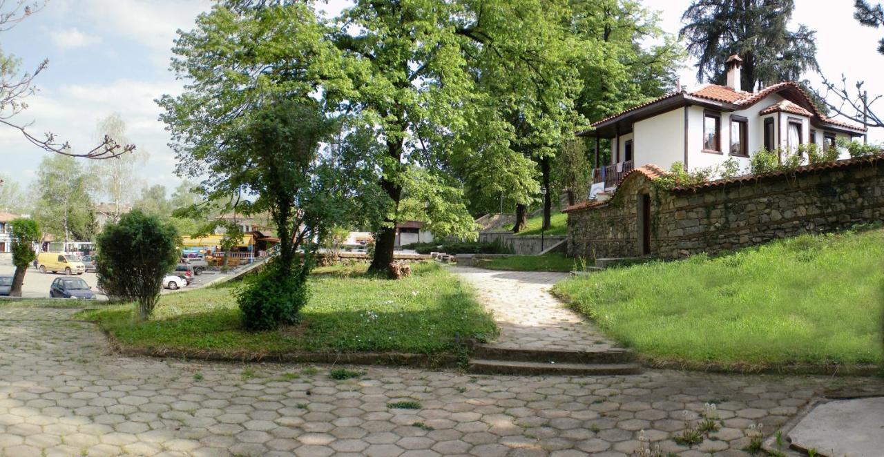 Гостоприемница Георги Kalofer Kültér fotó